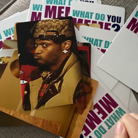 What Do You Meme? (GAME) - Picture 10 of 12